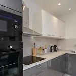 Pelja Apartamento *